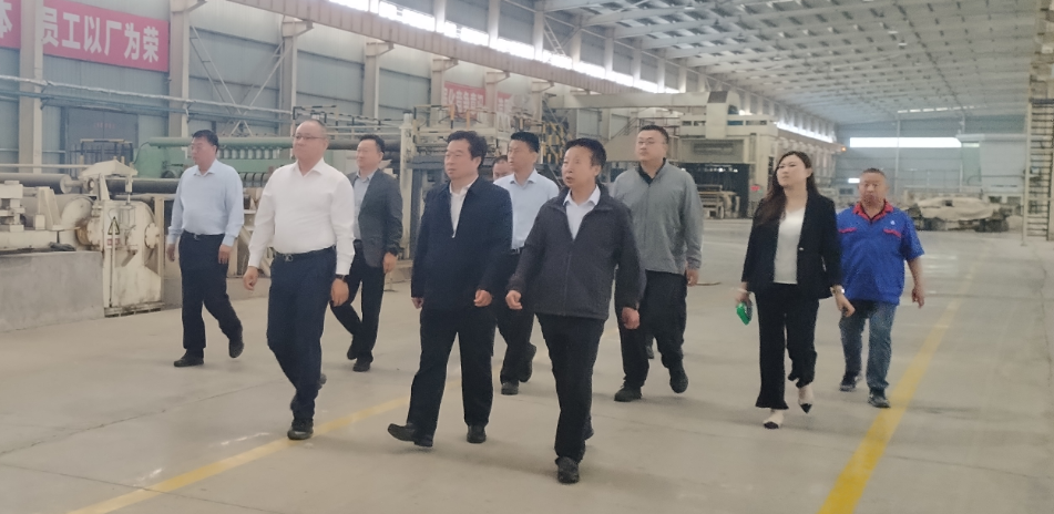 菏澤市副市長肖友華到山東路防新材料有限公司調研工作